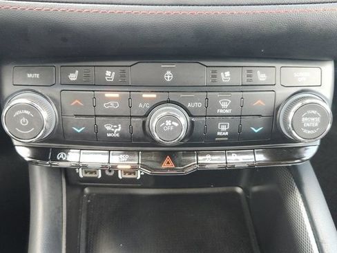 Used 2024 Dodge Durango GT AWD/4WD image 17