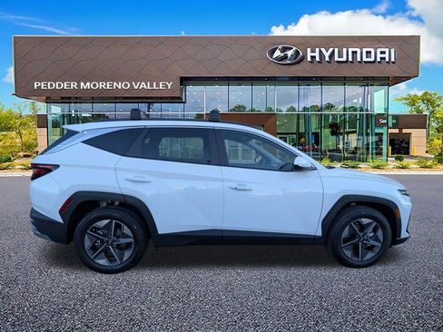 New 2026 Hyundai Tucson SEL image 3