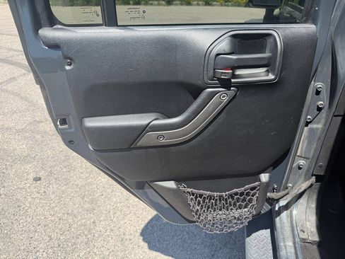 Used 2017 Jeep Wrangler Unlimited Sport w/ Quick Order Package 24S AWD/4WD image 10
