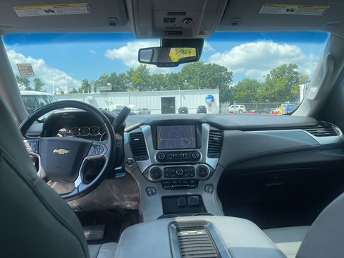 Used 2015 Chevrolet Suburban LT AWD/4WD image 22