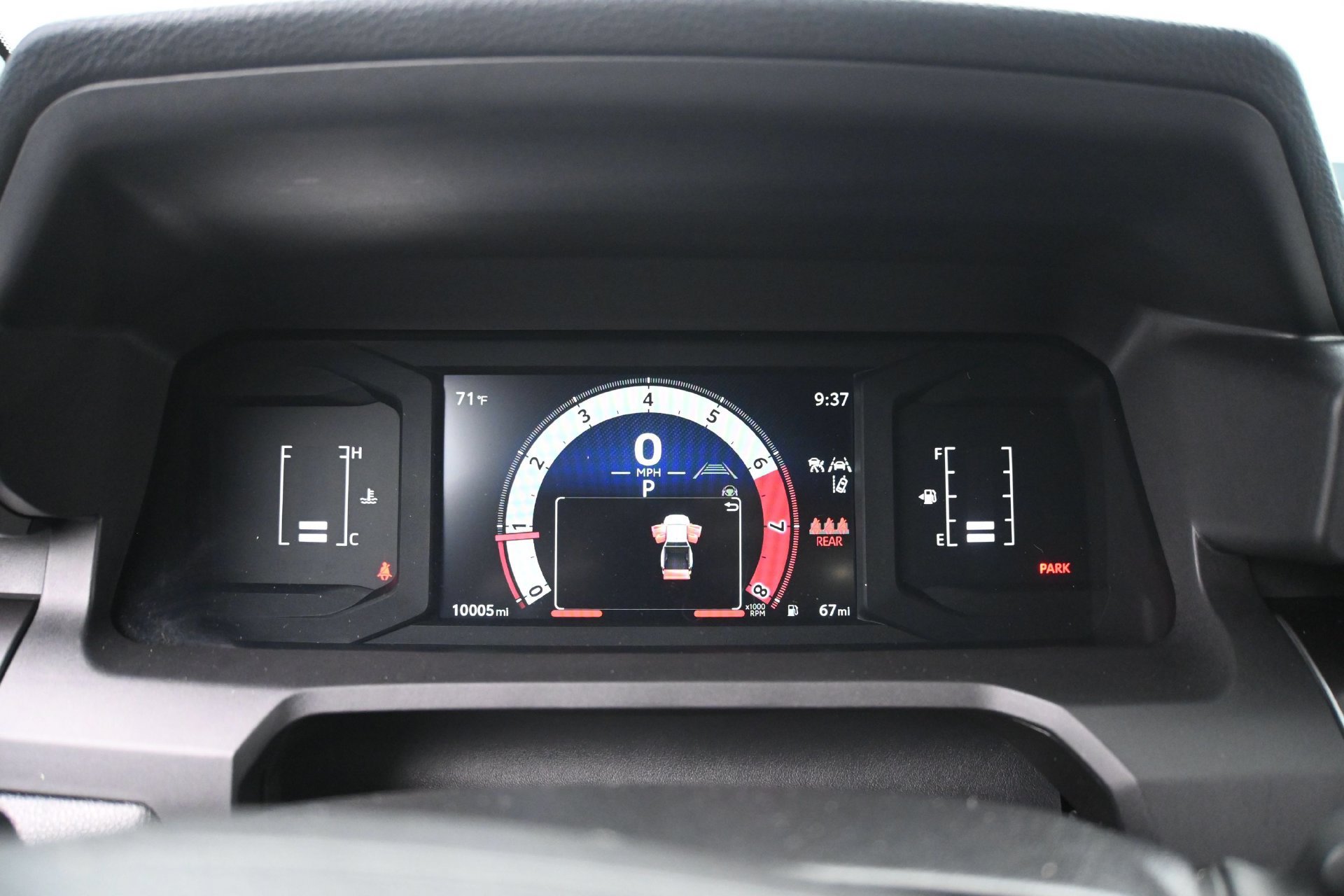 Used 2025 Toyota Tacoma SR5 AWD/4WD image 23