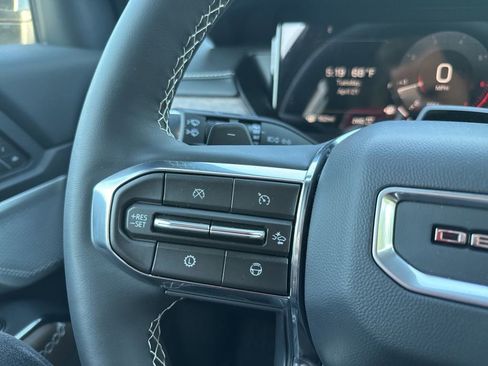 New 2026 GMC Acadia Denali Ultimate w/ LPO, Floor Liner Package AWD/4WD image 28