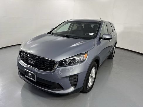 Used 2020 Kia Sorento LX AWD/4WD image 25