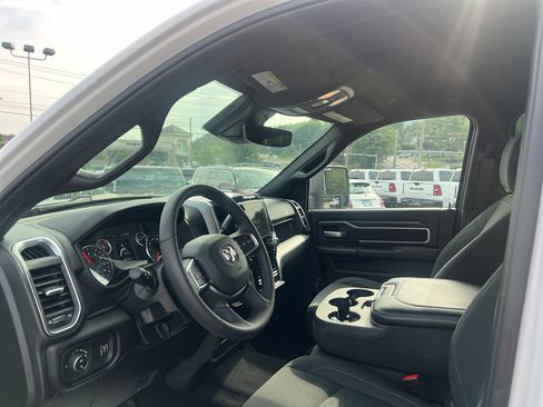 Used 2025 RAM 2500 Big Horn AWD/4WD image 7