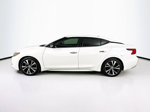 Used 2018 Nissan Maxima Platinum image 4