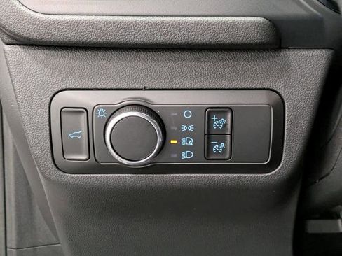 Certified 2025 Ford Escape ST-Line w/ Cold Weather Package image 21