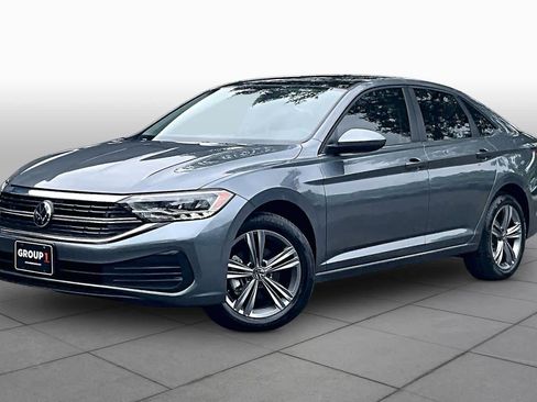 Used 2023 Volkswagen Jetta SE w/ Panoramic Sunroof Package FWD image 1