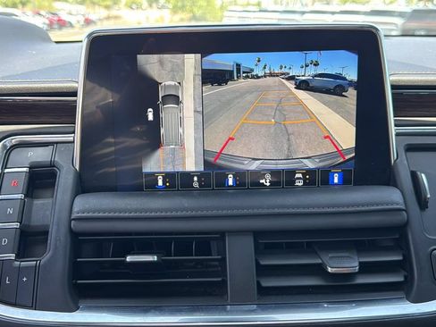 Used 2023 Chevrolet Tahoe High Country AWD/4WD image 15