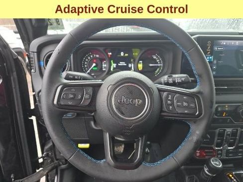 Used 2024 Jeep Wrangler Unlimited Rubicon 4xe image 11