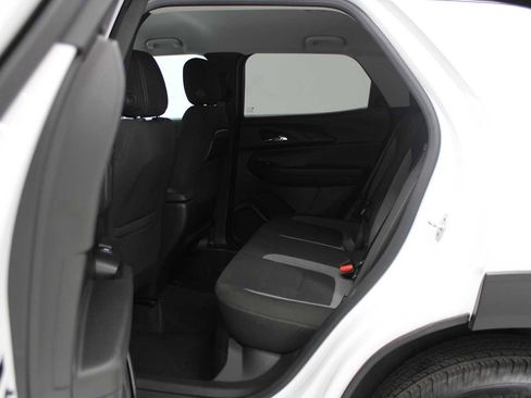 Used 2024 Chevrolet TrailBlazer LT image 31