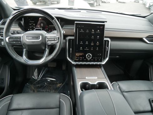 Used 2024 GMC Acadia Denali w/ Super Cruise Package image 13