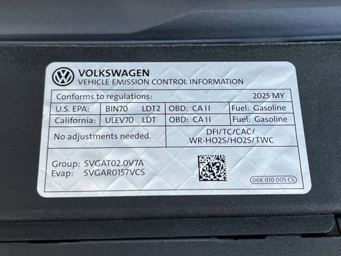 Used 2025 Volkswagen Atlas SE image 31