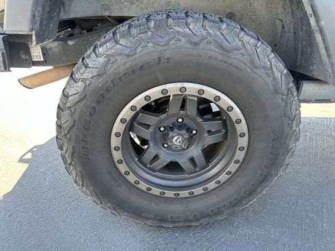 Used 2016 Jeep Wrangler Unlimited Sport w/ Quick Order Package 24S image 4