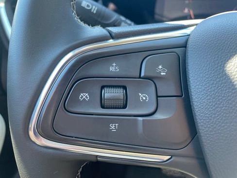 Certified 2024 Buick Encore GX Preferred AWD/4WD image 12