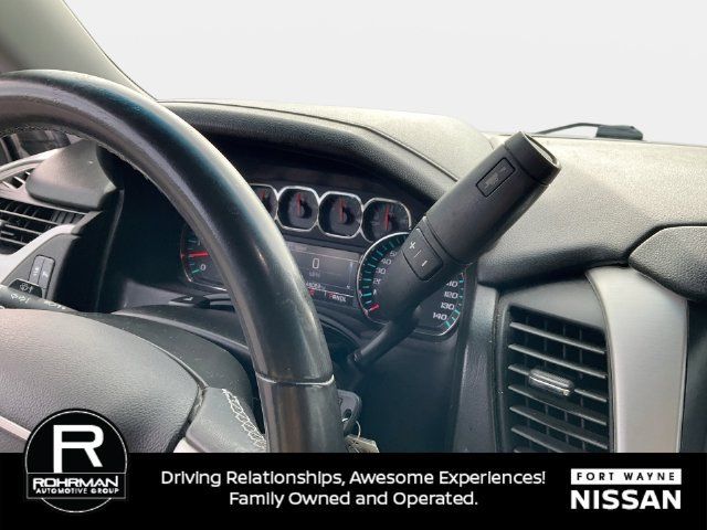 Used 2017 GMC Yukon SLE AWD/4WD image 25
