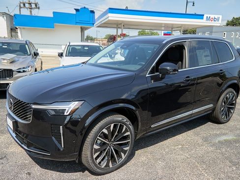 New 2026 Volvo XC90 B6 Plus w/ Protection Package image 6