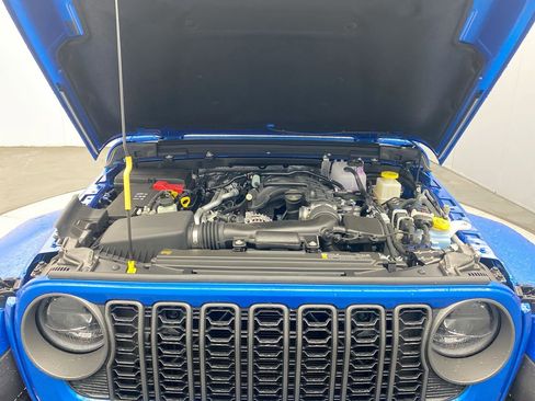 New 2026 Jeep Gladiator Sport image 11