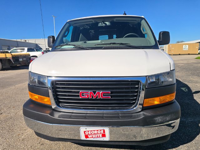 Used 2025 GMC Savana 2500 w/ Driver Convenience Package RWD image 9