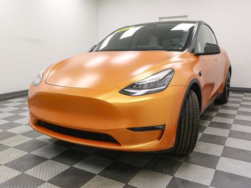 Used 2021 Tesla Model Y Long Range AWD/4WD image 4