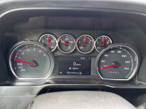 Used 2020 Chevrolet Silverado 1500 LT Trail Boss AWD/4WD image 28