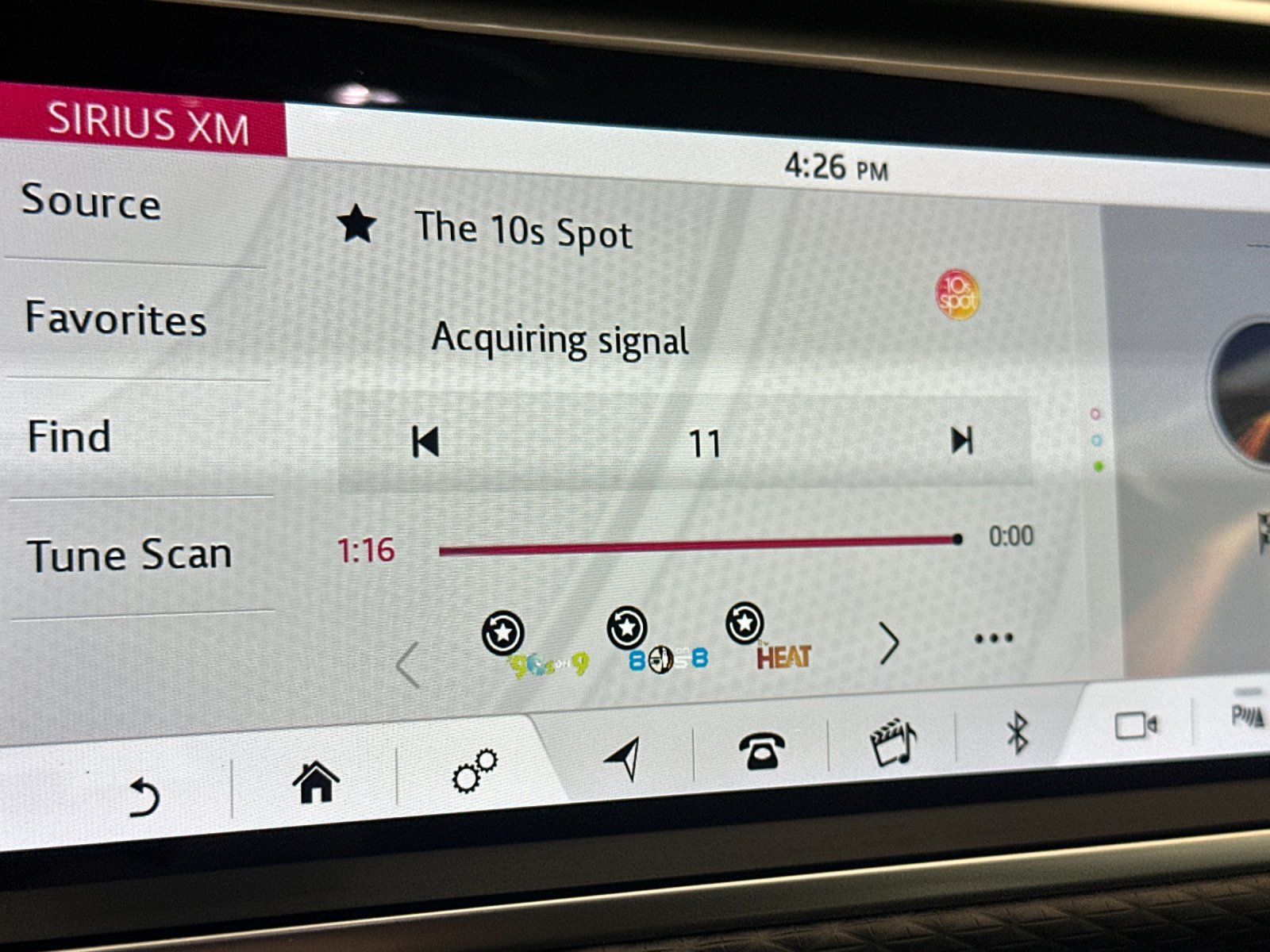 Used 2019 Land Rover Range Rover Velar S AWD/4WD image 17