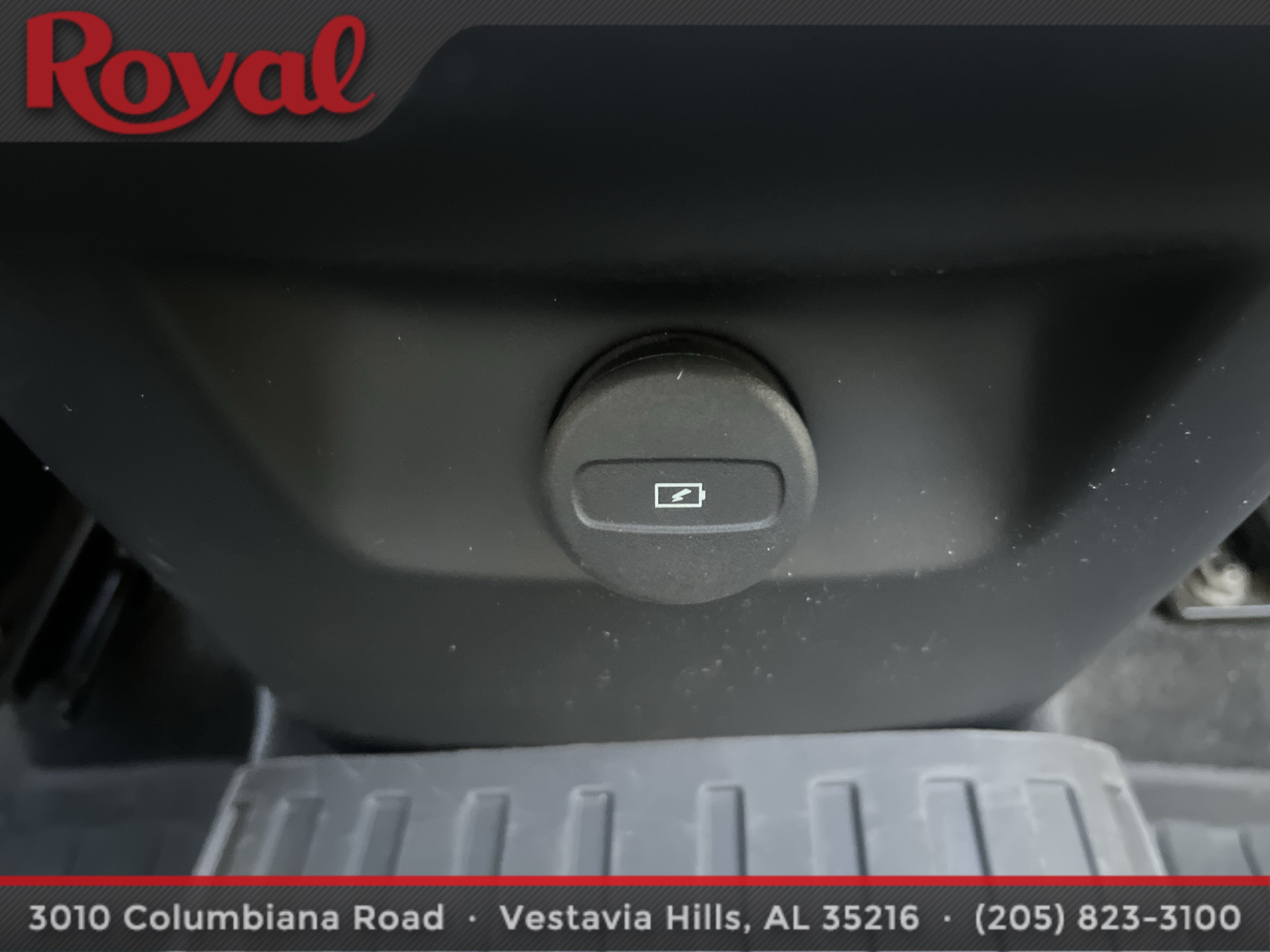 Certified 2024 Volvo XC90 B5 Core w/ Protection Package Premier AWD/4WD image 13