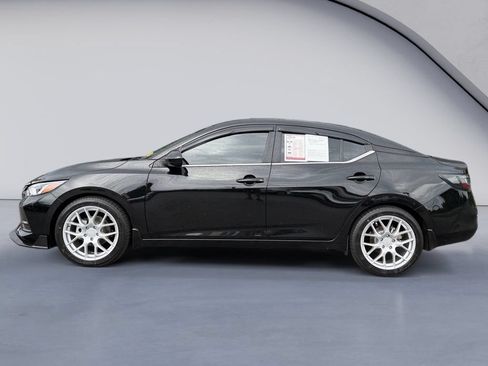 Used 2023 Nissan Sentra SV FWD image 2
