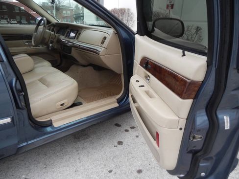Used 2007 Mercury Grand Marquis LS image 34