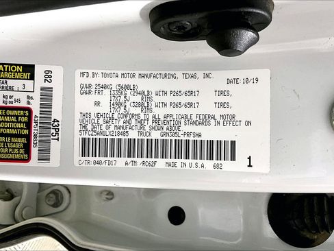 Used 2020 Toyota Tacoma TRD Sport image 32