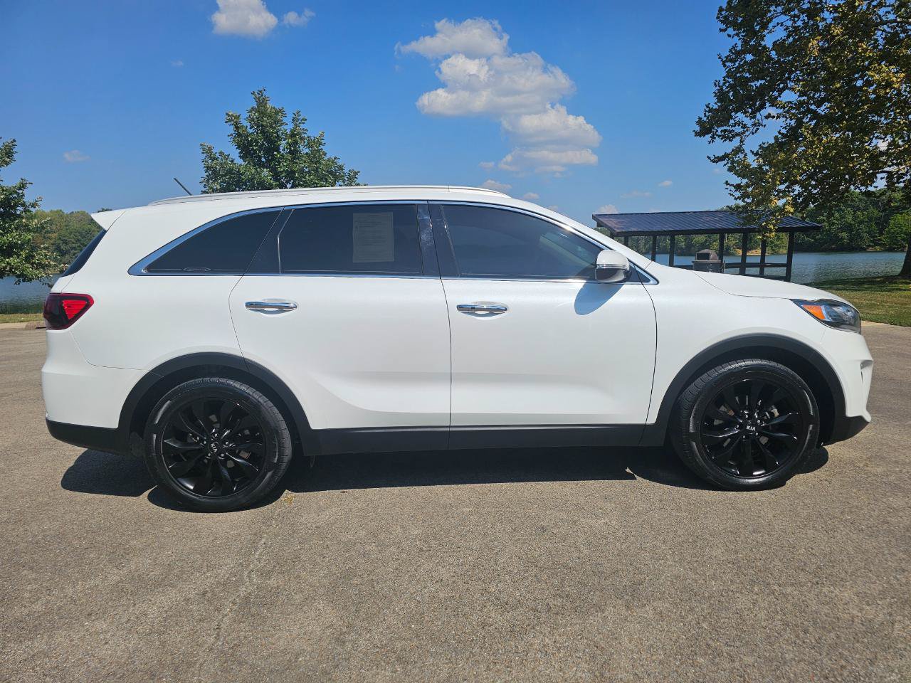 Used 2020 Kia Sorento EX FWD image 3