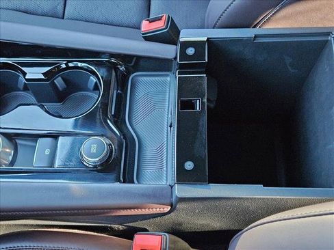 New 2026 Ford Explorer Platinum image 14