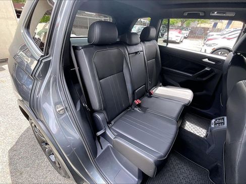 Certified 2023 Volkswagen Tiguan SE R-Line FWD image 26