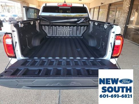 Used 2024 GMC Canyon AT4 w/ AT4 Premium Package image 34