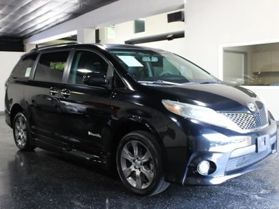 Used 2015 Toyota Sienna SE w/ SE Preferred Package
