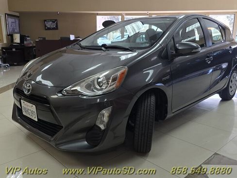 Used 2016 Toyota Prius C Two FWD image 2