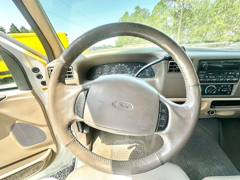 Used 1999 Ford F350 2WD Crew Cab DRW Super Duty image 19
