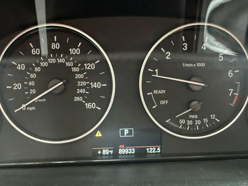 Used 2014 BMW 320i Sedan RWD image 18