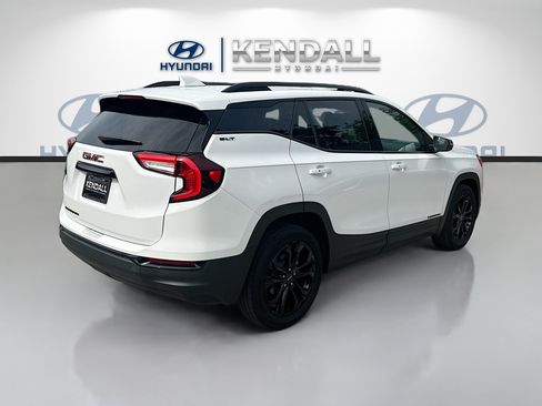Used 2022 GMC Terrain SLT w/ Elevation Edition FWD image 6