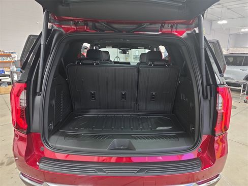 New 2026 GMC Yukon Elevation w/ LPO, Floor Liner Package image 13