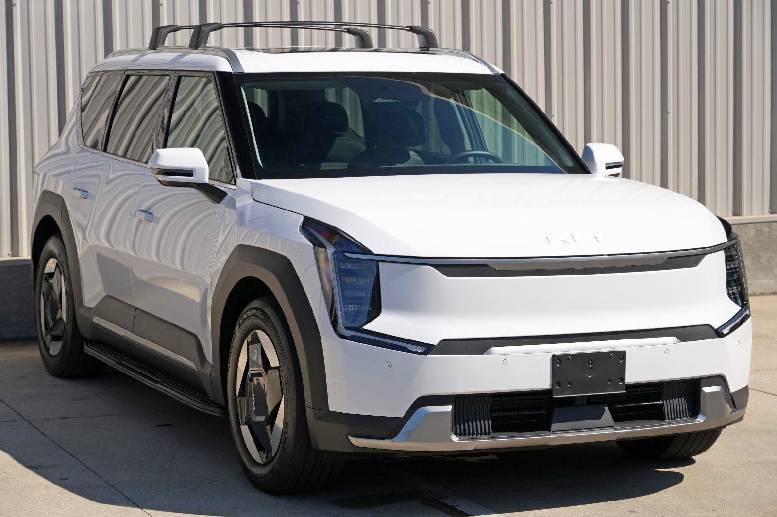 Used 2025 Kia EV9 Wind AWD/4WD image 54