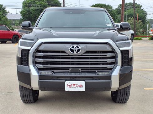 Used 2024 Toyota Tundra Limited w/ Power Package AWD/4WD image 2