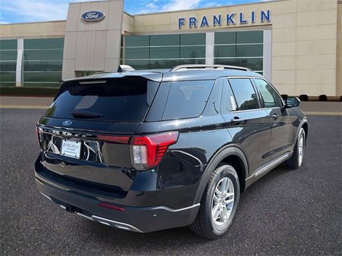 New 2025 Ford Explorer Active w/ Active Comfort Package image 7
