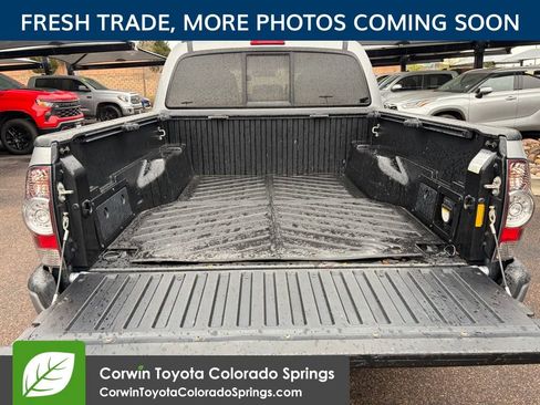 Used 2015 Toyota Tacoma 4x4 Double Cab w/ TRD Sport Package image 5