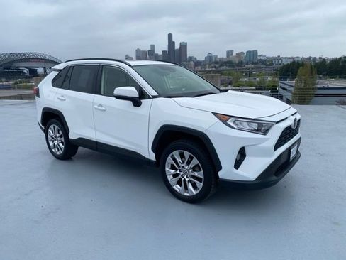 Used 2019 Toyota RAV4 XLE Premium AWD/4WD image 1