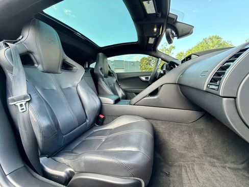 Used 2017 Jaguar F-TYPE R AWD/4WD image 37