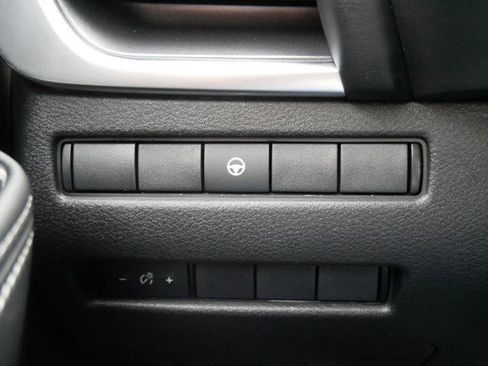 Certified 2021 Nissan Rogue SV image 21