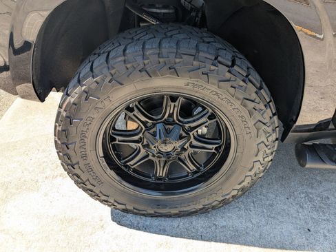 Used 2023 Chevrolet Tahoe Z71 image 10