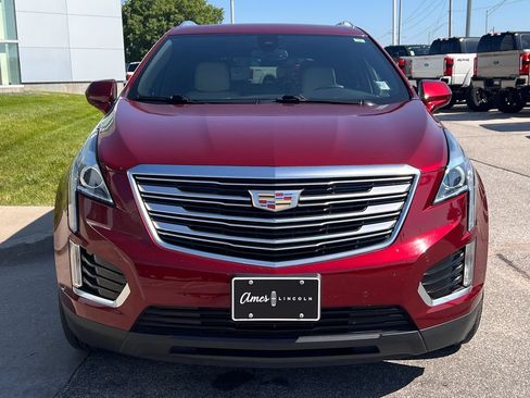Used 2017 Cadillac XT5 Luxury w/ Driver Awareness Package AWD/4WD image 9