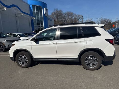 Used 2023 Honda Passport TrailSport image 31