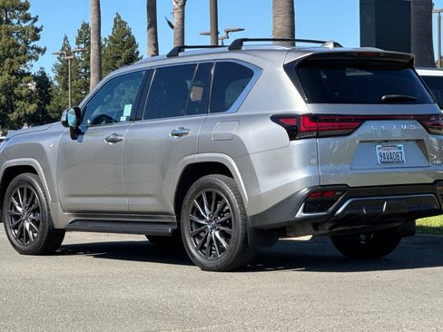 Used 2022 Lexus LX 600 F Sport w/ Accessory Package (Z1) AWD/4WD image 6